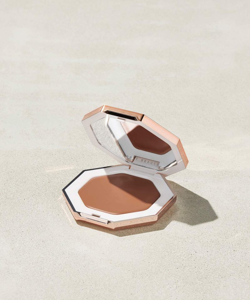 Cheeks Out Freestyle Cream Bronzer — Macchiato
