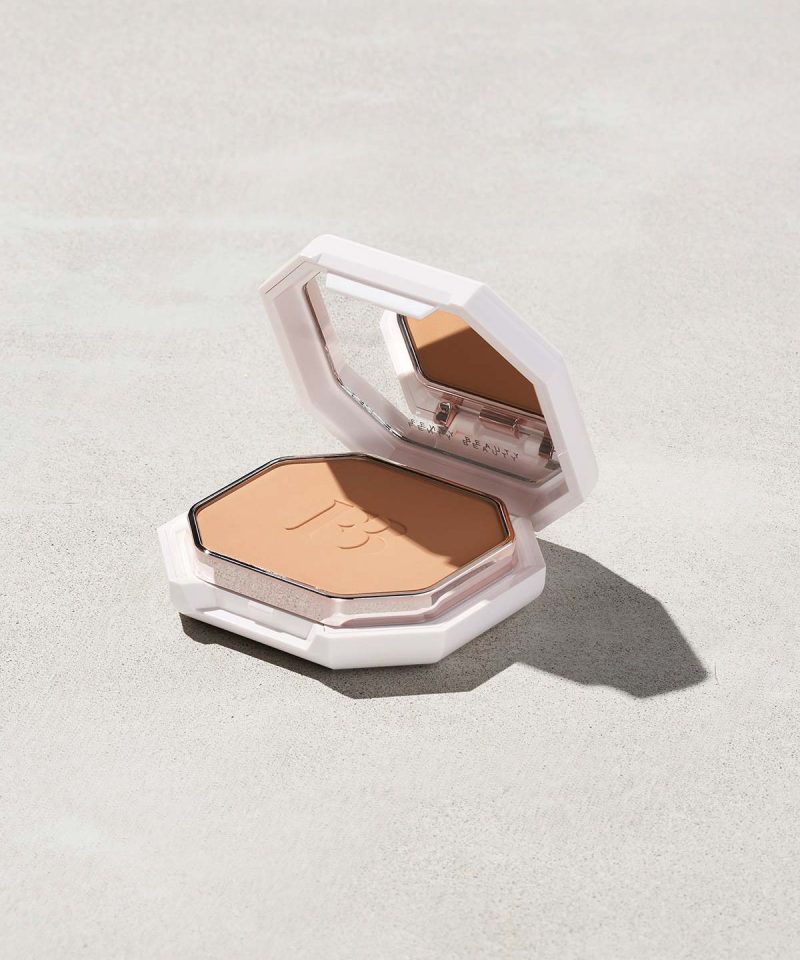 Pro Filt'r Soft Matte Powder Foundation — #250