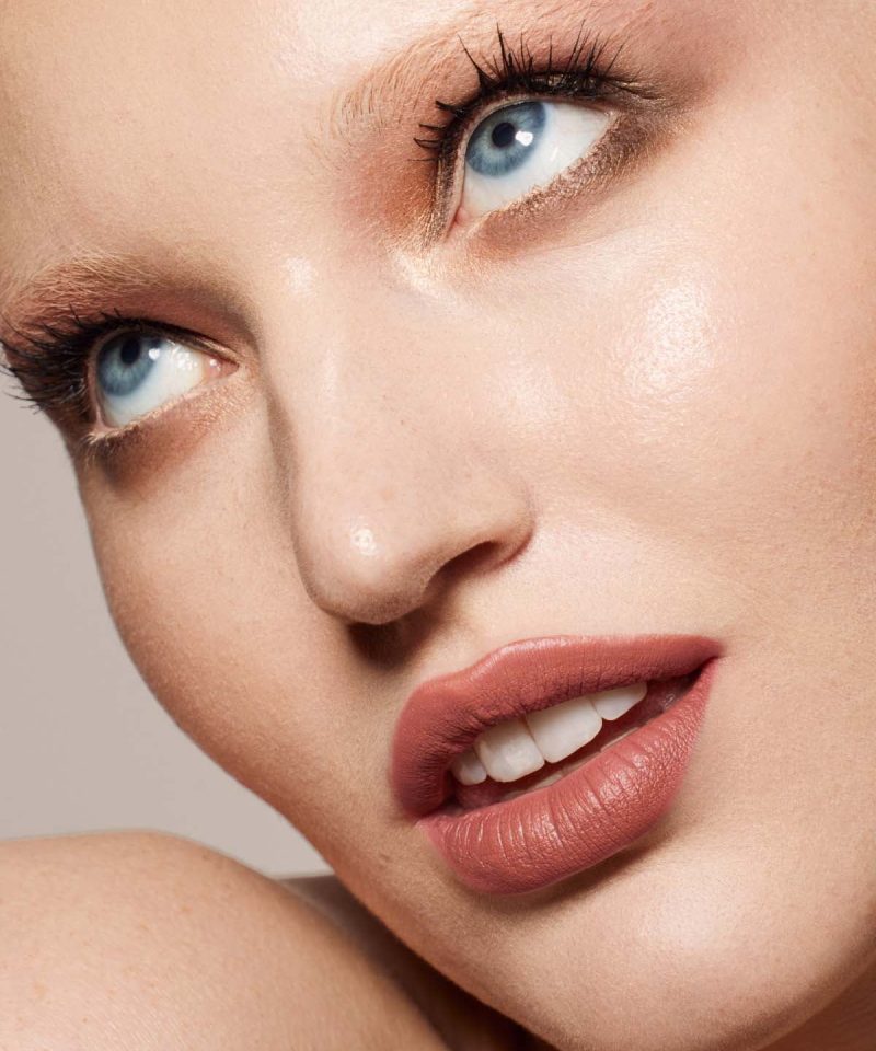 Alternative view of Stunna Lip Paint Longwear Fluid Lip Color — Uninterested