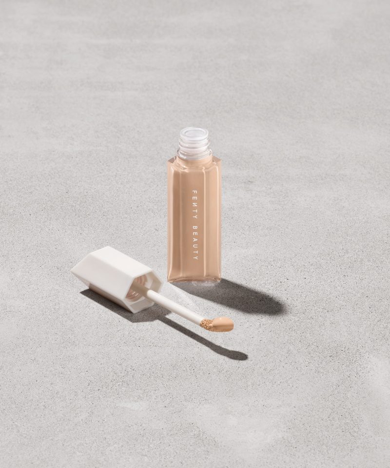 We're Even Hydrating Longwear Concealer — 200C