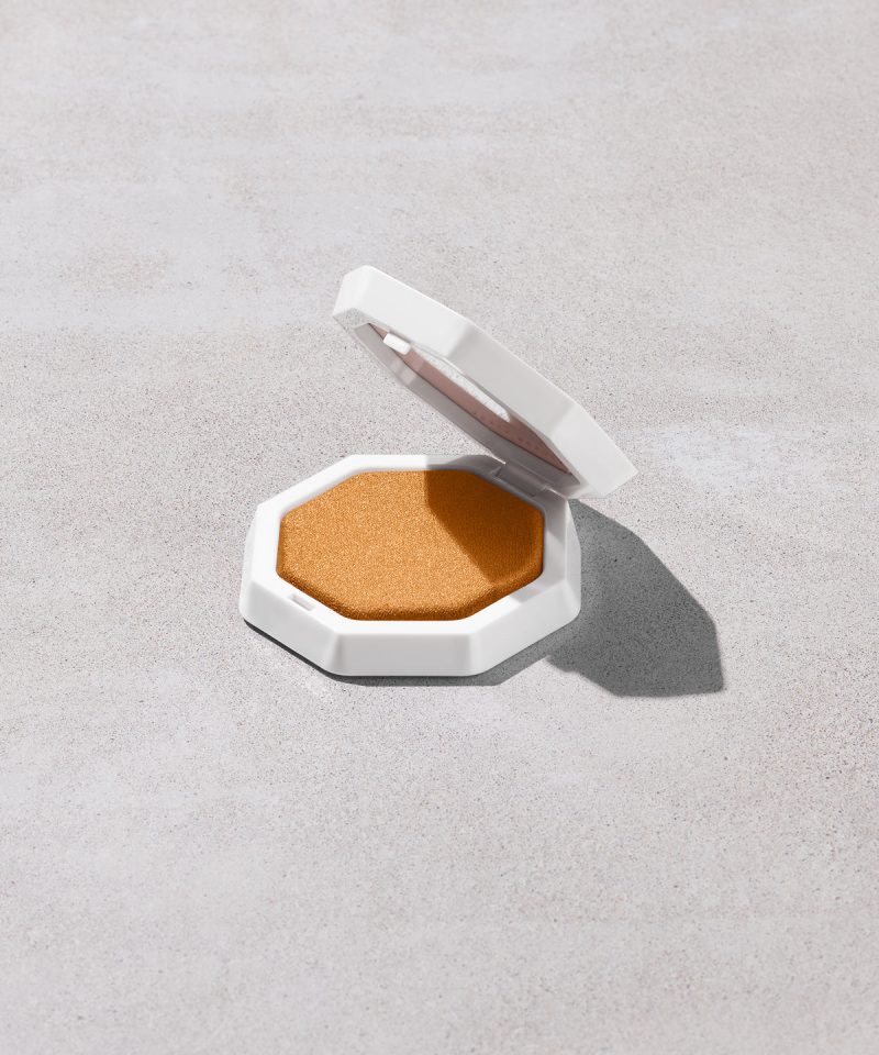 Demi'glow Light-Diffusing Highlighter — Rich Hunnie